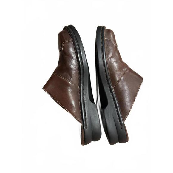 Clarks Brown Leather Women's Slip-On Shoe Clogs sz 7 - Picture 4 of 6